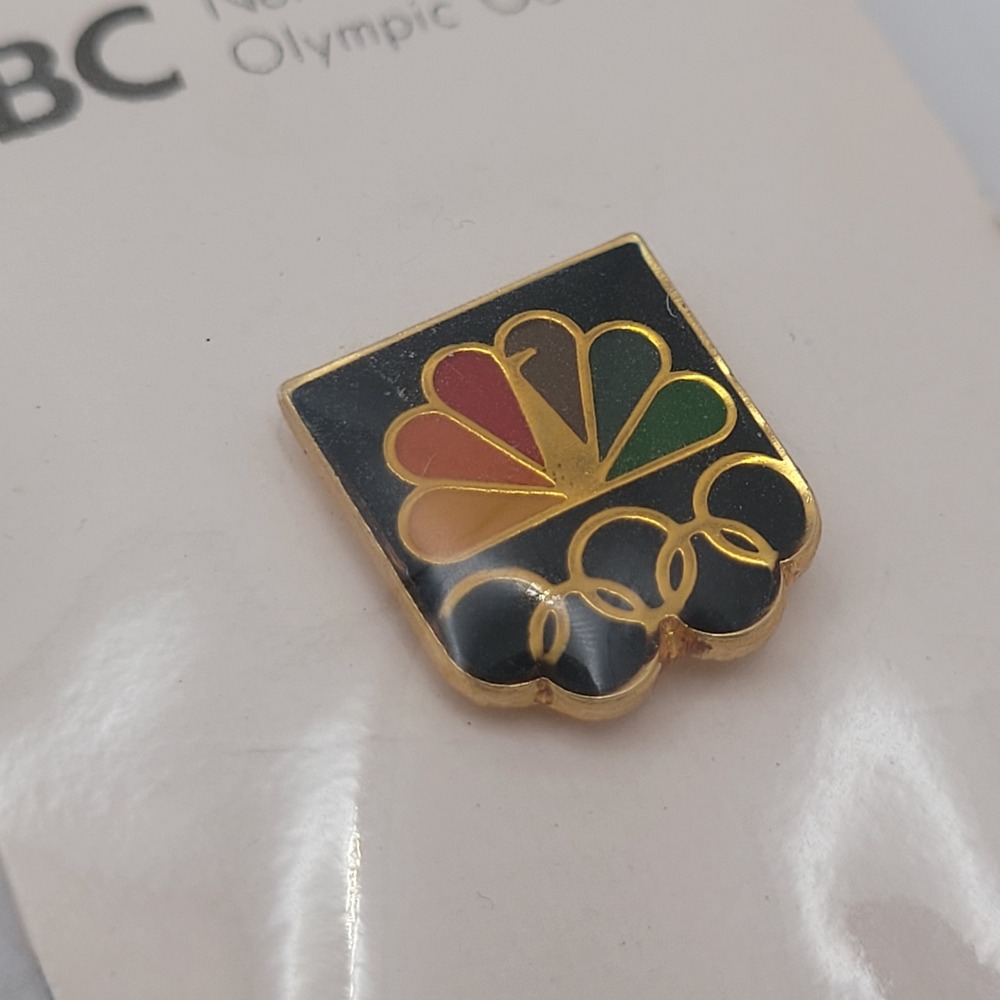 Vintage NBC Peacock Lapel Pin 1988 Seoul Olympics Gold Tone Enamel Sealed USOC - Picture 2 of 4